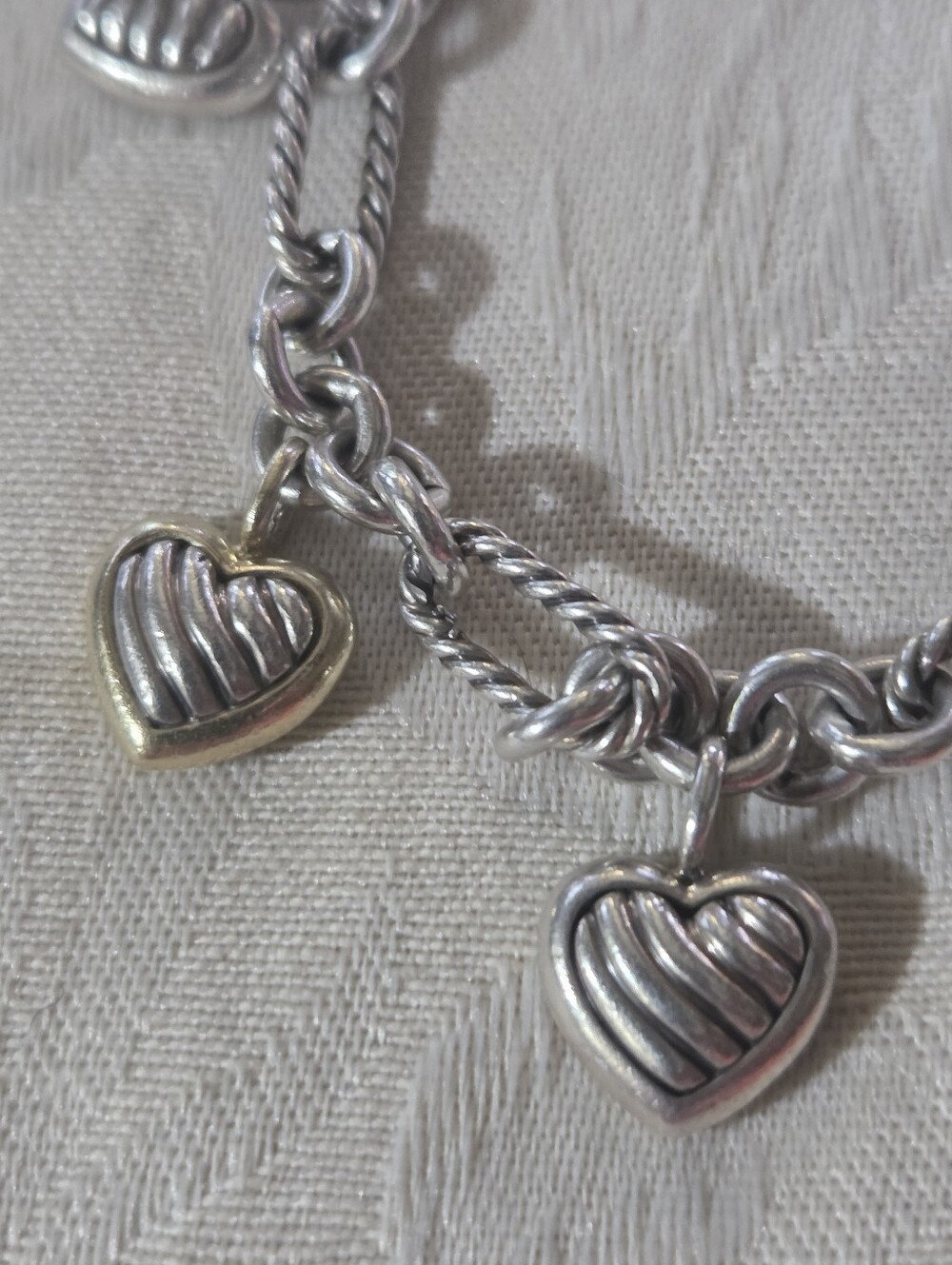 David Yurman 5 Heart Charm Bracelet with Toggle Closure, SS & 18k - Picture 4 of 16